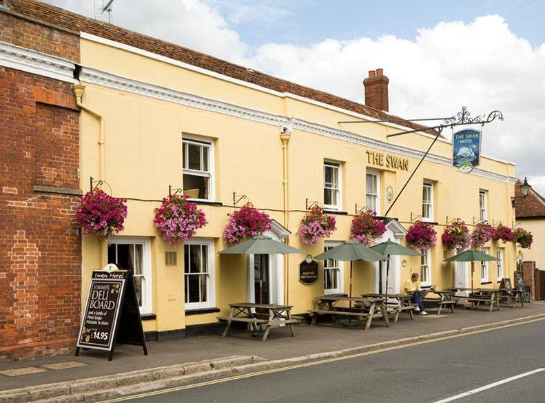 Swan Hotel By Greene King Inns Thaxted Eksteriør bilde