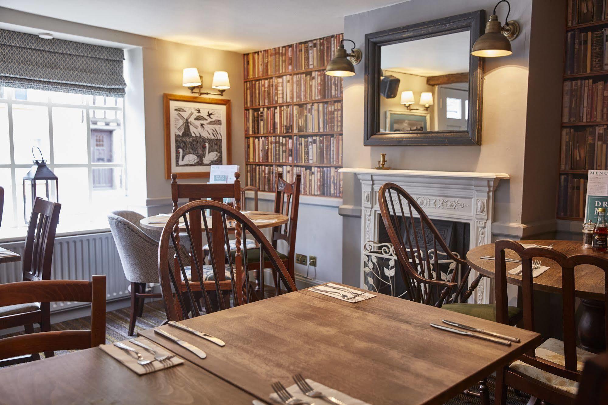 Swan Hotel By Greene King Inns Thaxted Eksteriør bilde
